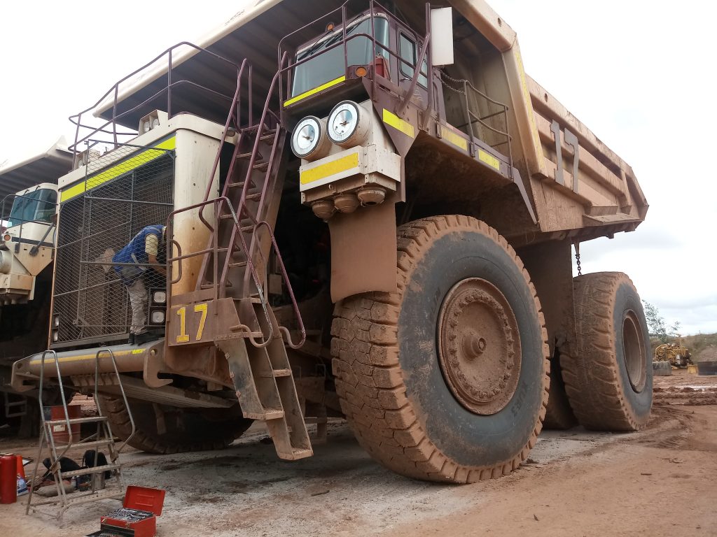 mantenimiento a sistemas de aire acondicionado en equipo minero